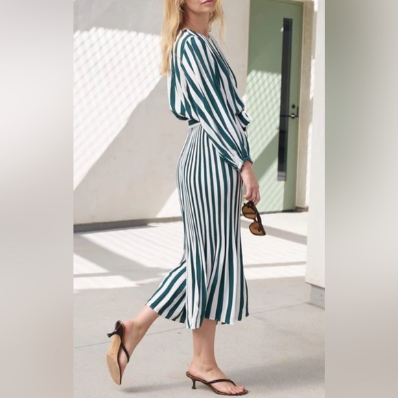 NWOT AYR The Who's She Green Regatta Stripe Pleated Midi Dress Size Xs - Picture 1 of 14